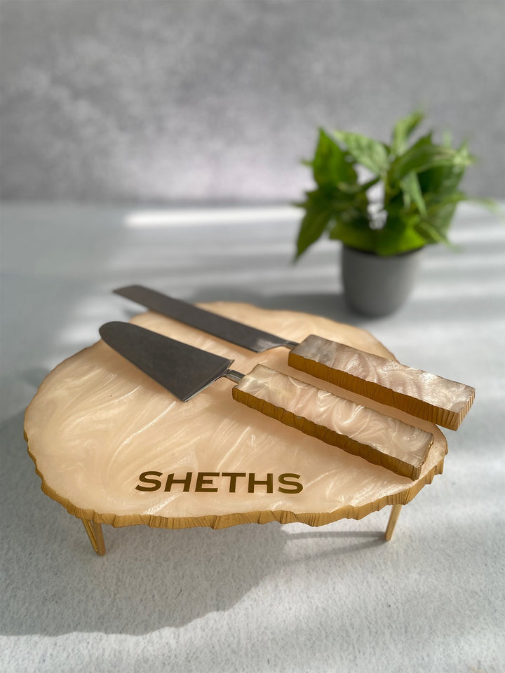 Resin Cake Stand
